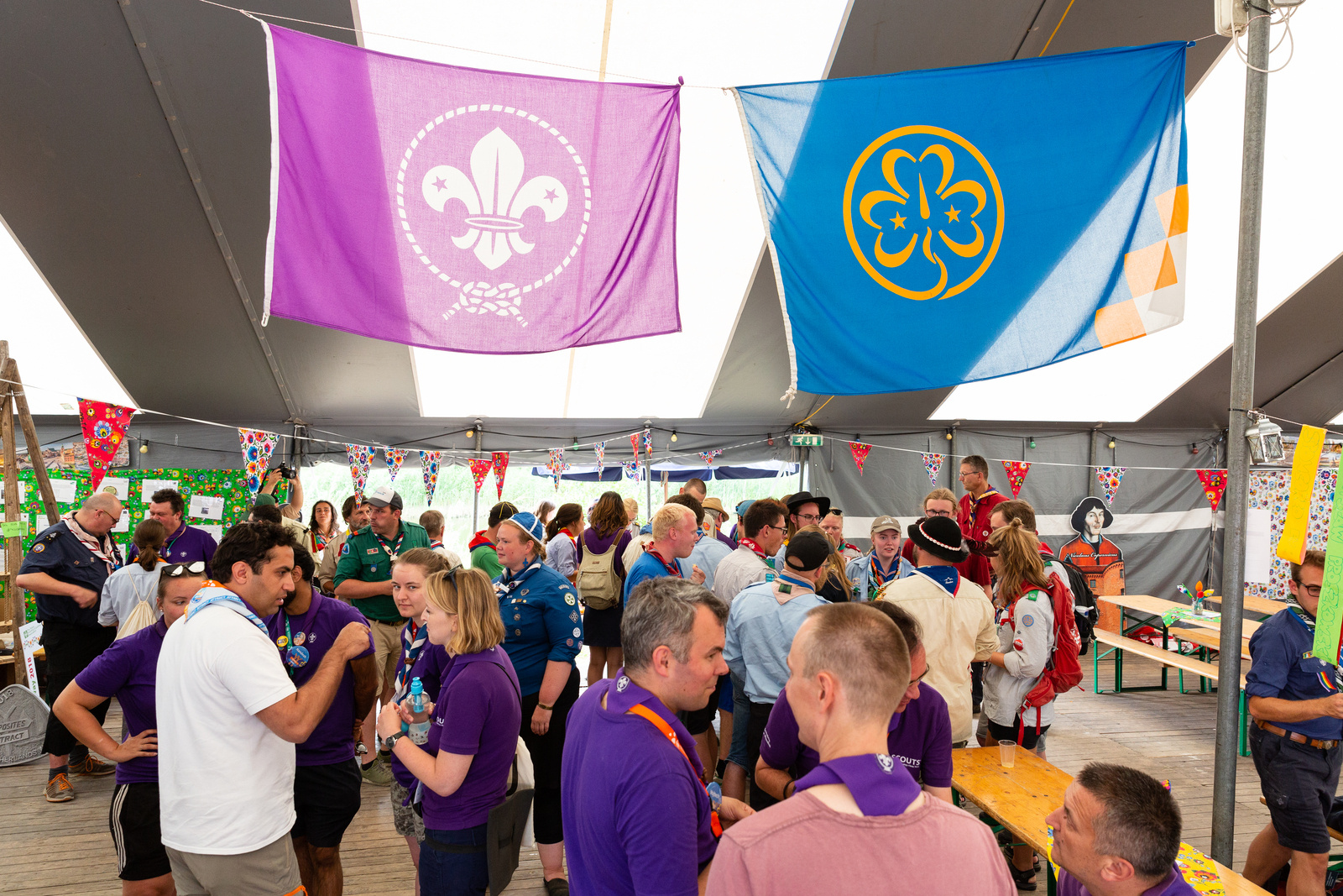 The Power of Teamwork: WAGGGS and WOSM for Roverway